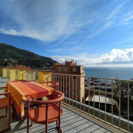 레반토 Monia House Sea View 아파트 외부 사진
